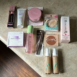 Brand new makeup bundle (10)